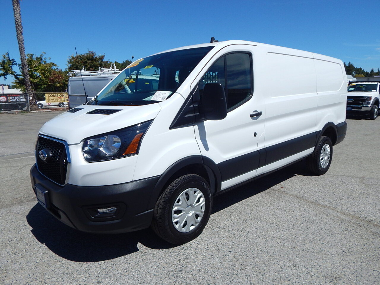 Used 2025 Ford Transit 250 Low Roof w/ Exterior Upgrade Package RWD image 1