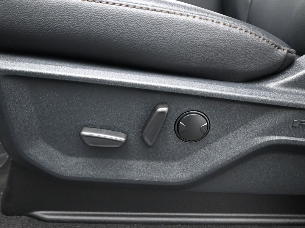 New 2025 Ford F250 Lariat w/ Lariat Ultimate Package image 10