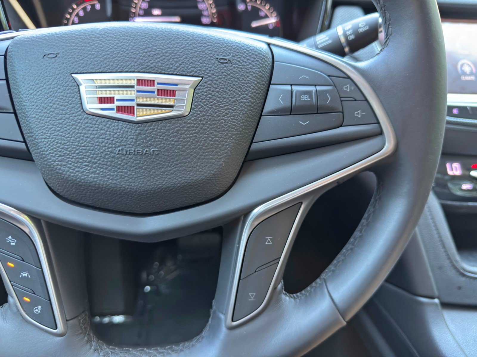 Used 2017 Cadillac XT5 Luxury w/ Driver Awareness Package FWD image 20