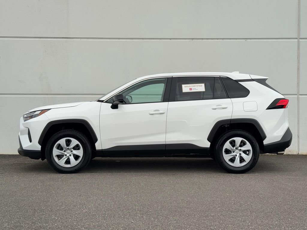 Certified 2025 Toyota RAV4 LE AWD/4WD image 4