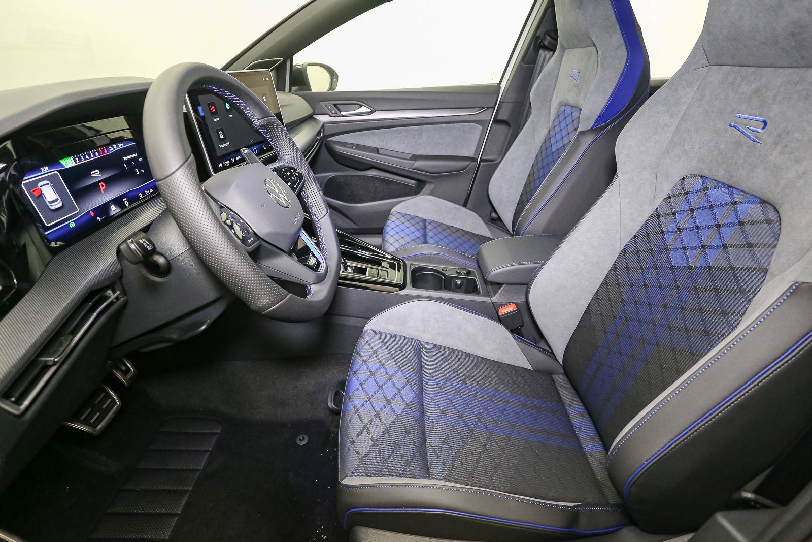 New 2026 Volkswagen Golf w/ Euro Style Package AWD/4WD image 21
