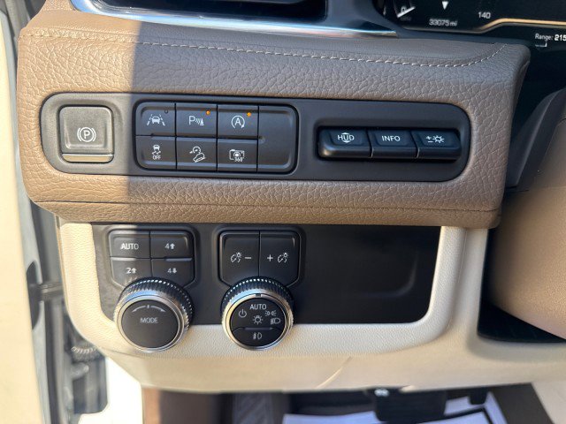 Used 2023 GMC Yukon Denali image 25