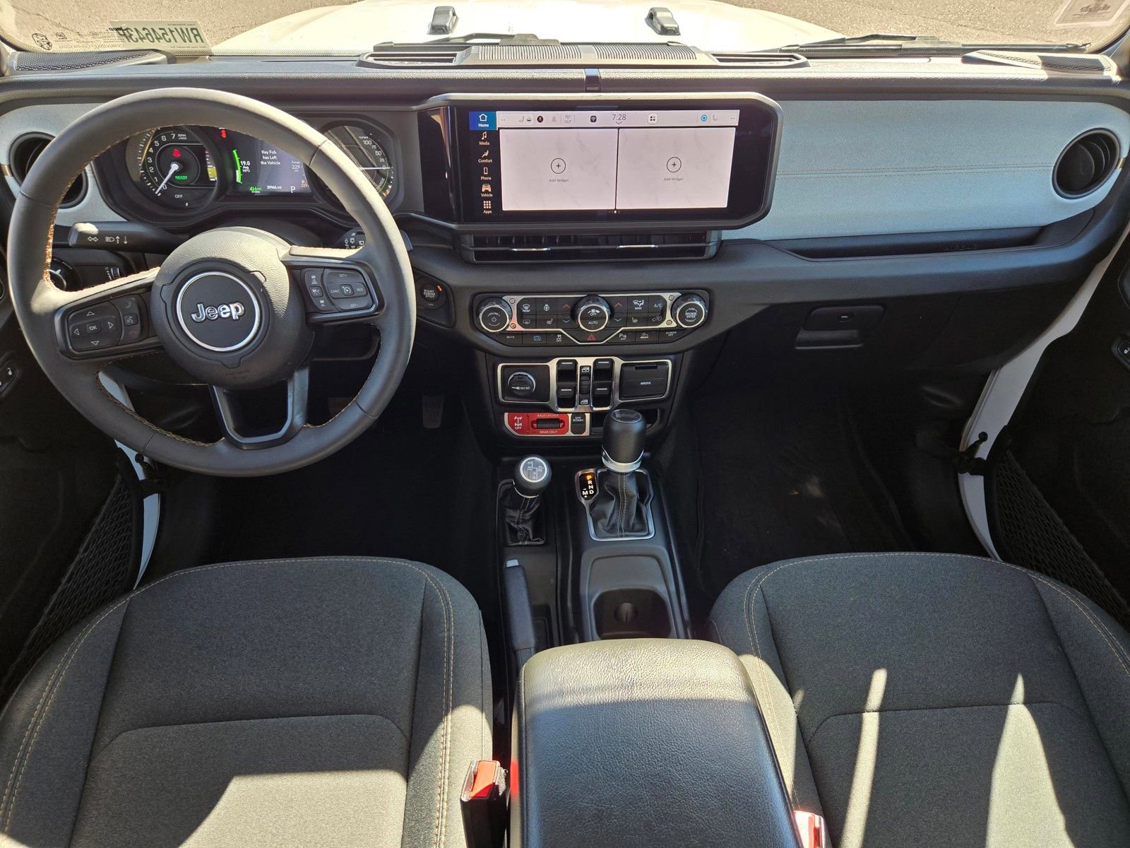 Used 2024 Jeep Wrangler Unlimited image 12