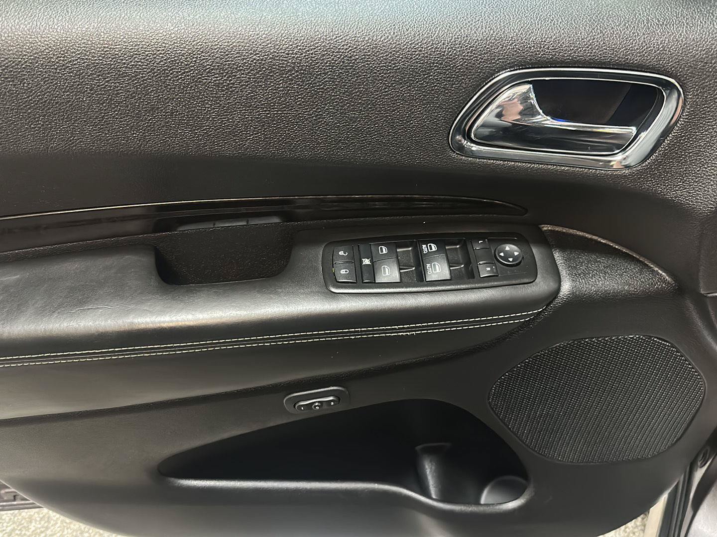 Used 2014 Dodge Durango Citadel w/ Technology Group AWD/4WD image 16
