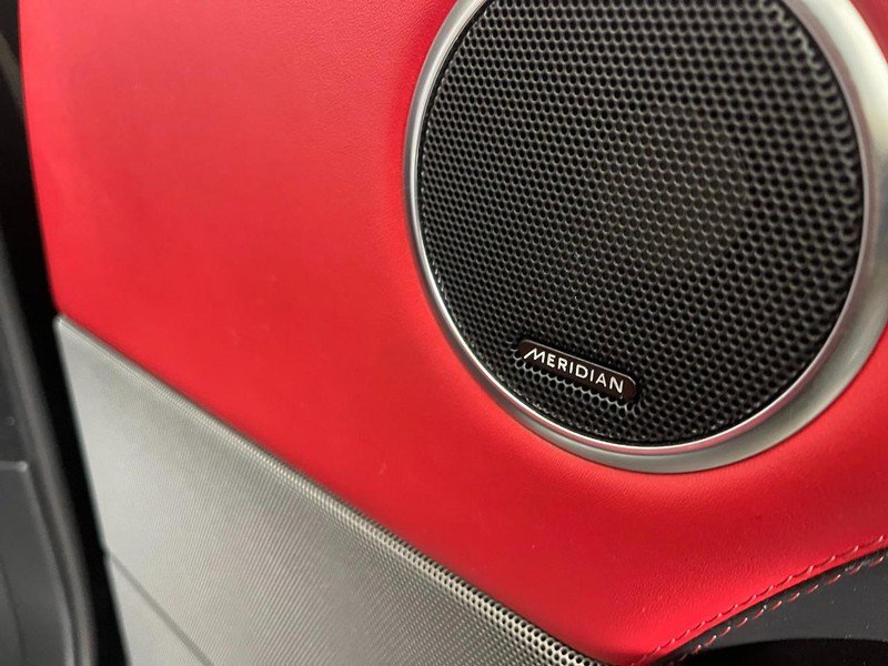 Used 2020 Land Rover Range Rover Sport HST image 13