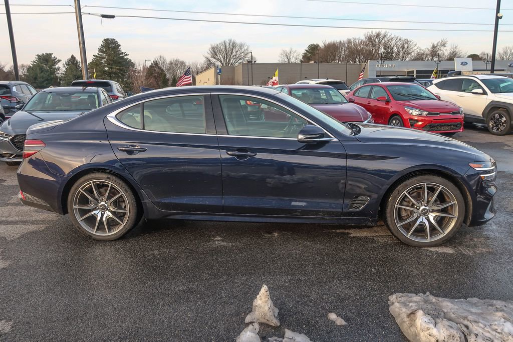 Used 2023 Genesis G70 2.0T image 8