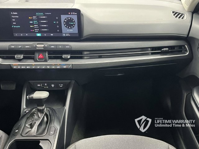 Used 2025 Kia K4 FWD image 20