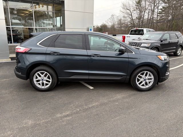 Used 2022 Ford Edge SEL w/ Convenience Package image 2