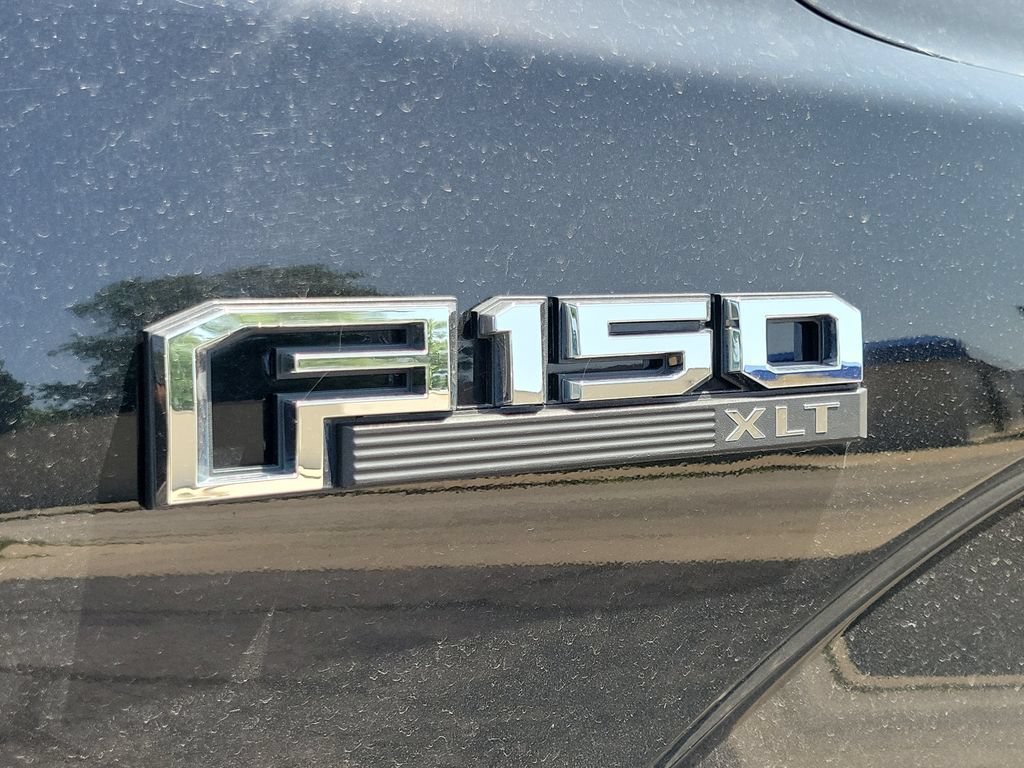 Used 2017 Ford F150 XLT w/ Equipment Group 302A Luxury AWD/4WD image 6