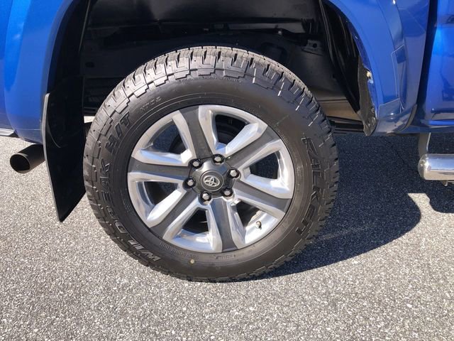 Used 2018 Toyota Tacoma Limited image 10