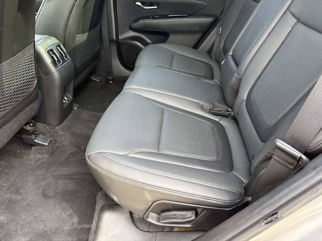 Used 2023 Hyundai Tucson Limited FWD image 14