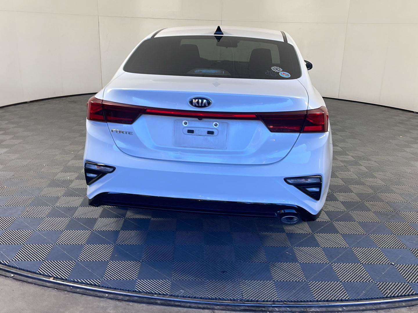Used 2021 Kia Forte LXS image 7