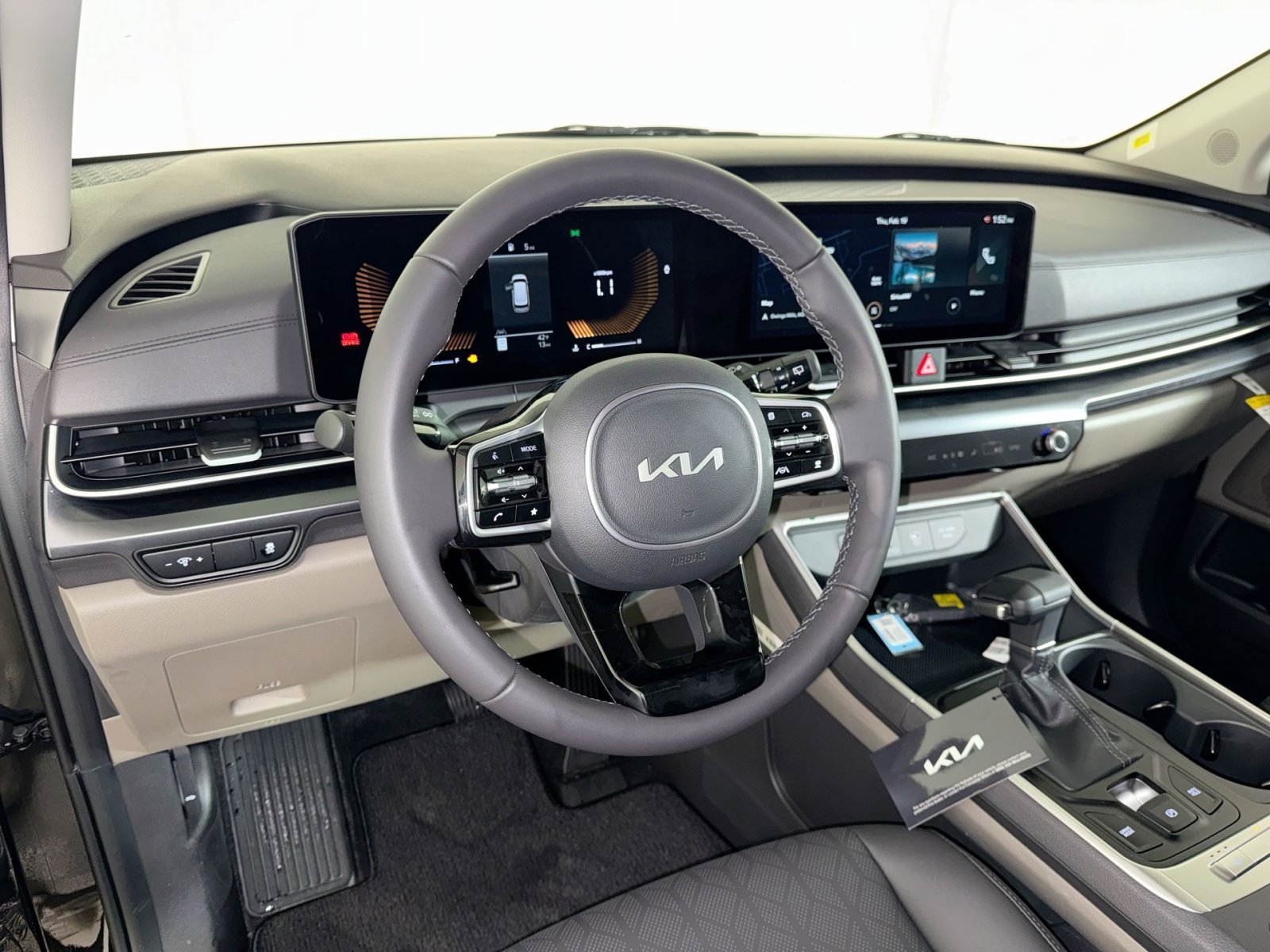 New 2026 Kia Carnival LXS image 16
