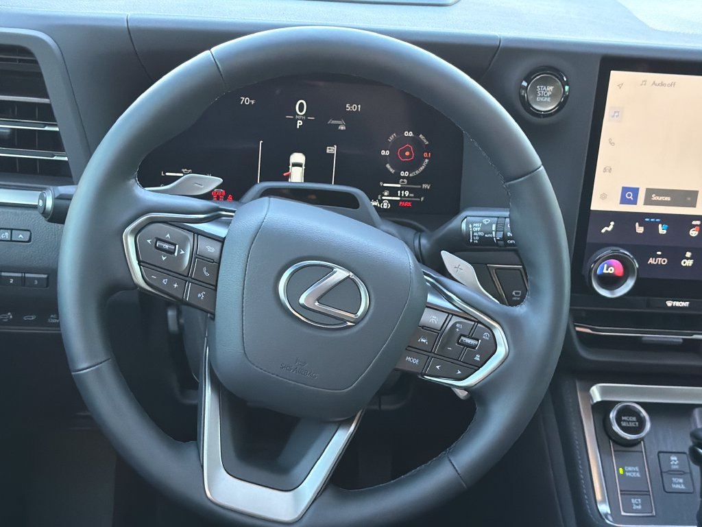 Used 2026 Lexus GX 550 w/ Cold Area Package AWD/4WD image 22