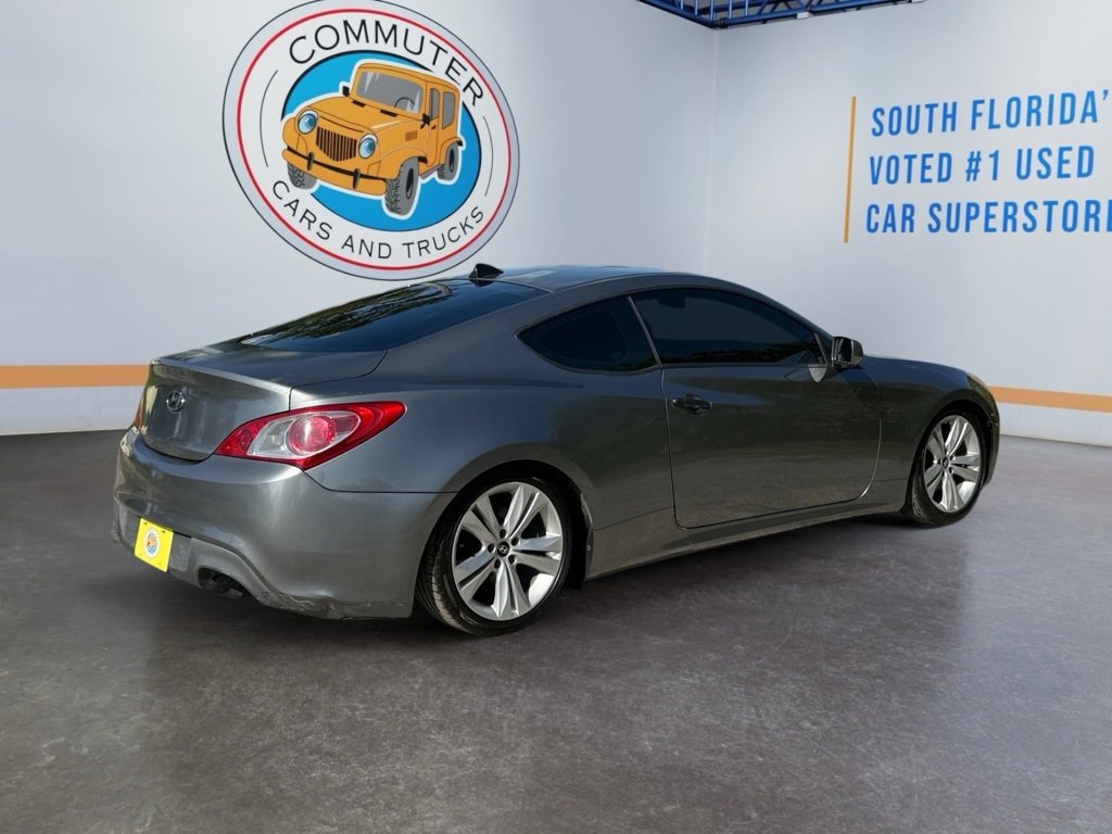 Used 2011 Hyundai Genesis 2.0T image 5