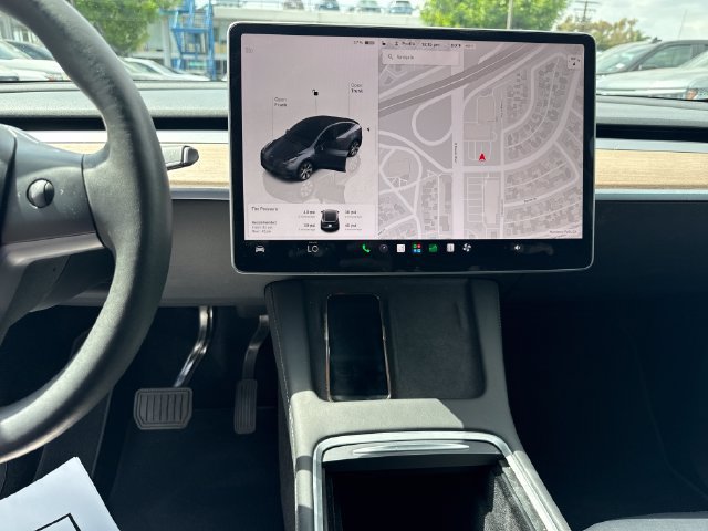 Used 2023 Tesla Model Y Long Range AWD/4WD image 17