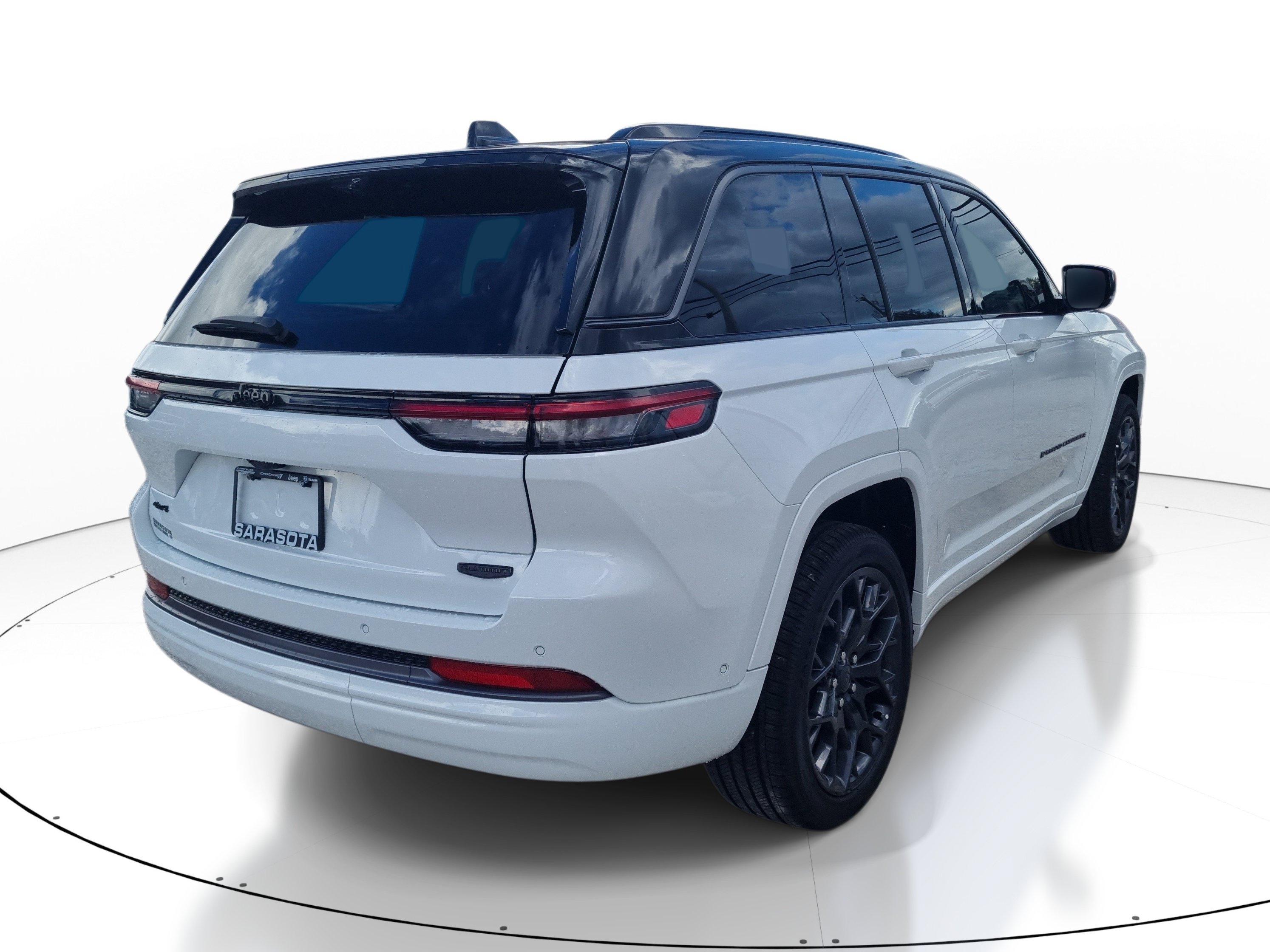 Used 2026 Jeep Grand Cherokee Summit w/ Obsidian Package AWD/4WD image 6