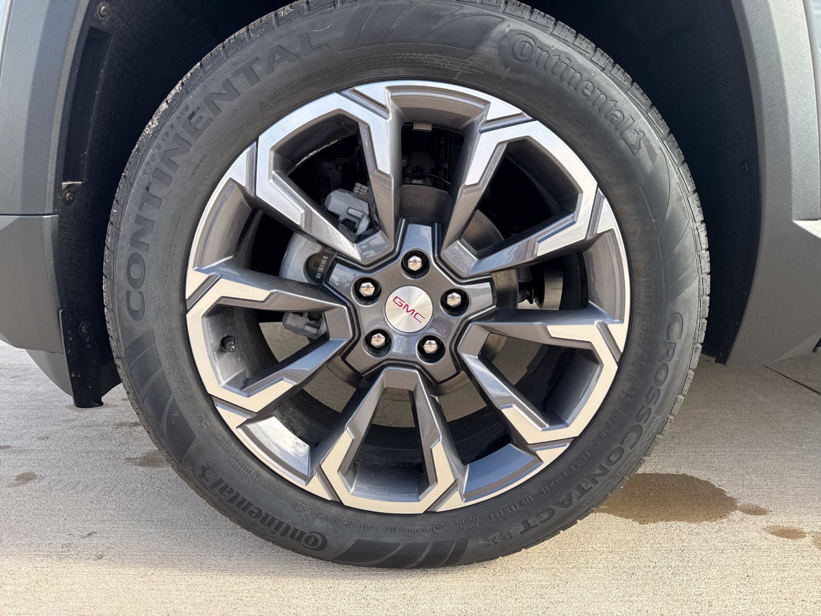 New 2027 GMC Terrain Elevation w/ Elevation Premium Package AWD/4WD image 28