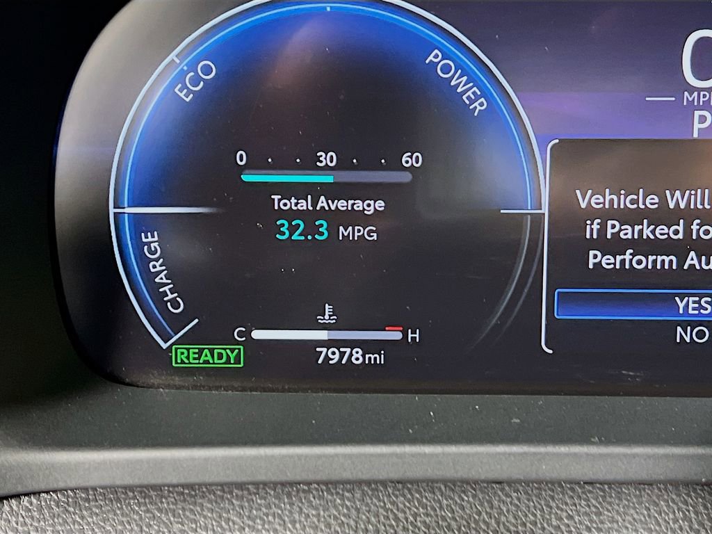 Certified 2025 Toyota Crown Signia image 12