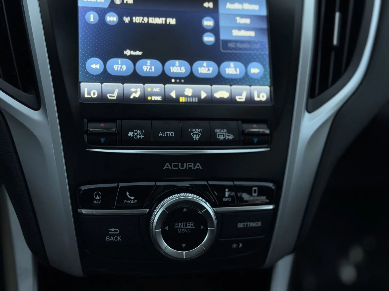 Used 2020 Acura TLX SH-AWD V6 w/Tech image 34