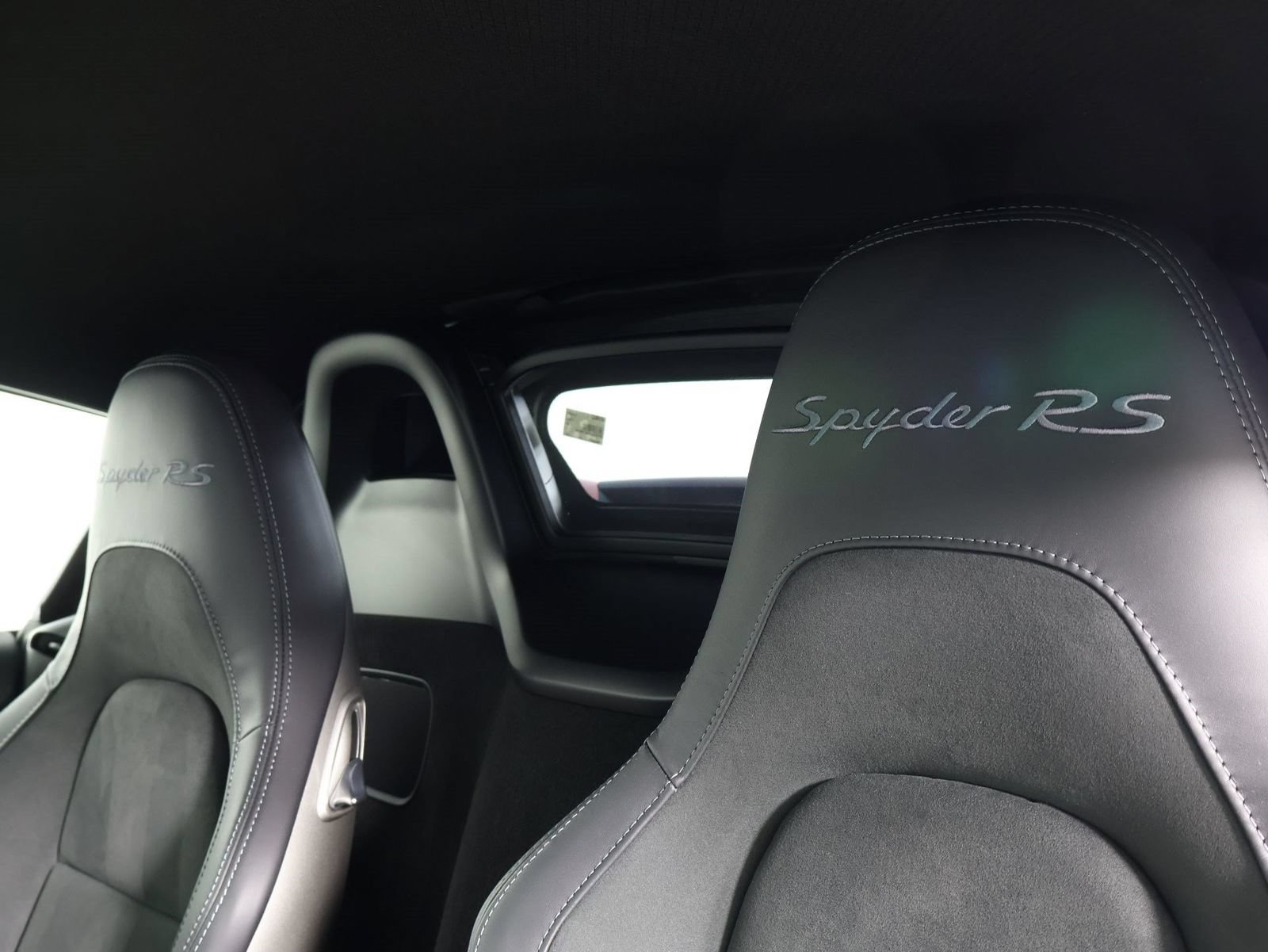 Certified 2024 Porsche 718 Boxster Spyder RS RWD image 11