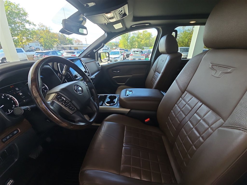 Used 2021 Nissan Titan Platinum Reserve w/ Moonroof Package image 21
