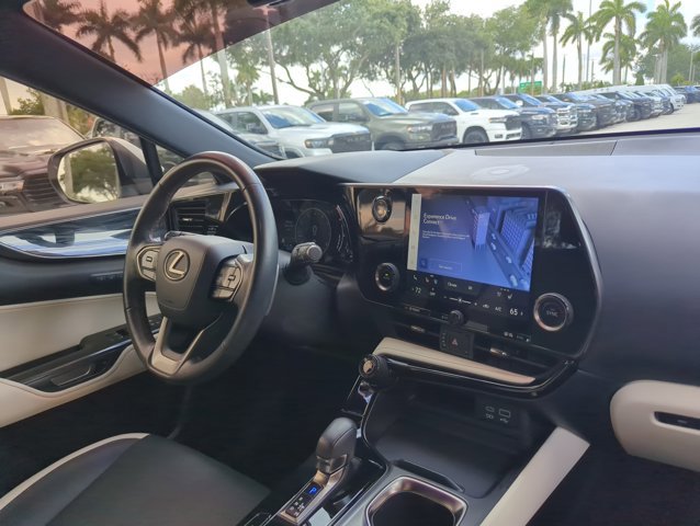 Used 2024 Lexus NX 250 FWD w/ Towing Package (2000 Lbs) image 28
