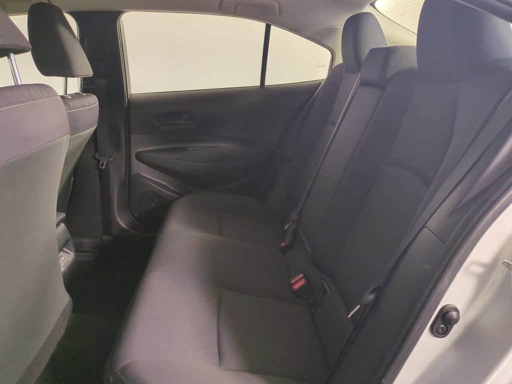 Used 2023 Toyota Corolla LE image 14