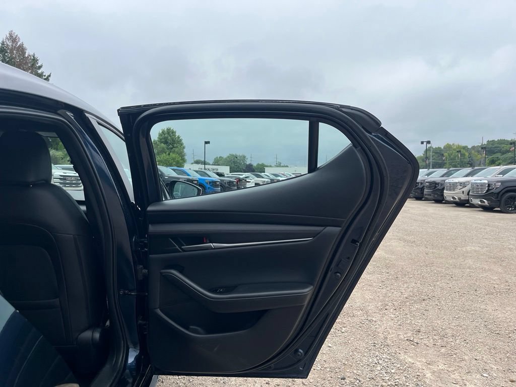 Used 2024 MAZDA MAZDA3 s FWD image 33