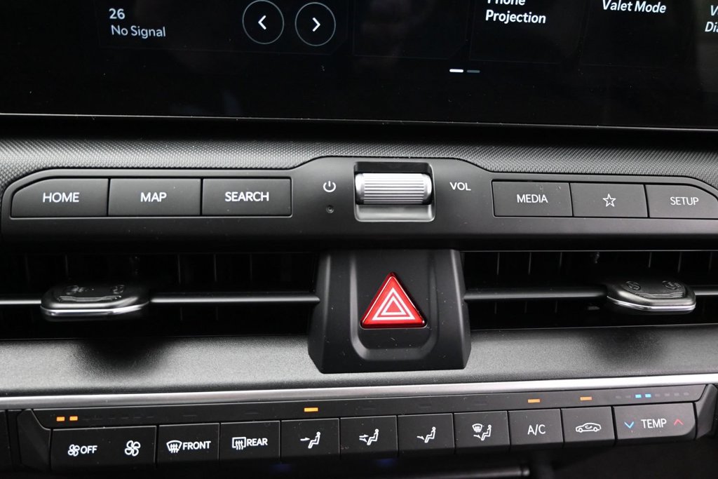 Certified 2025 Kia K4 FWD image 28