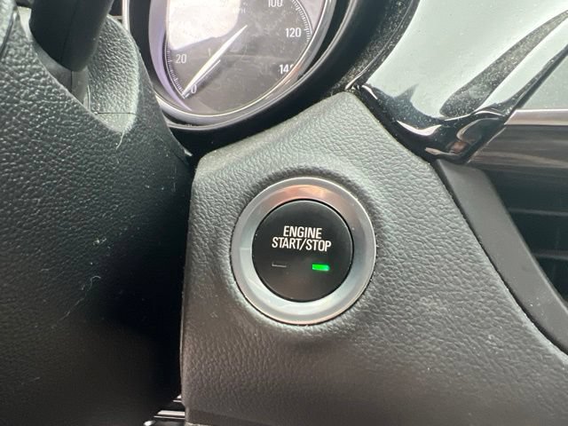 Used 2020 Buick Envision Preferred FWD image 31
