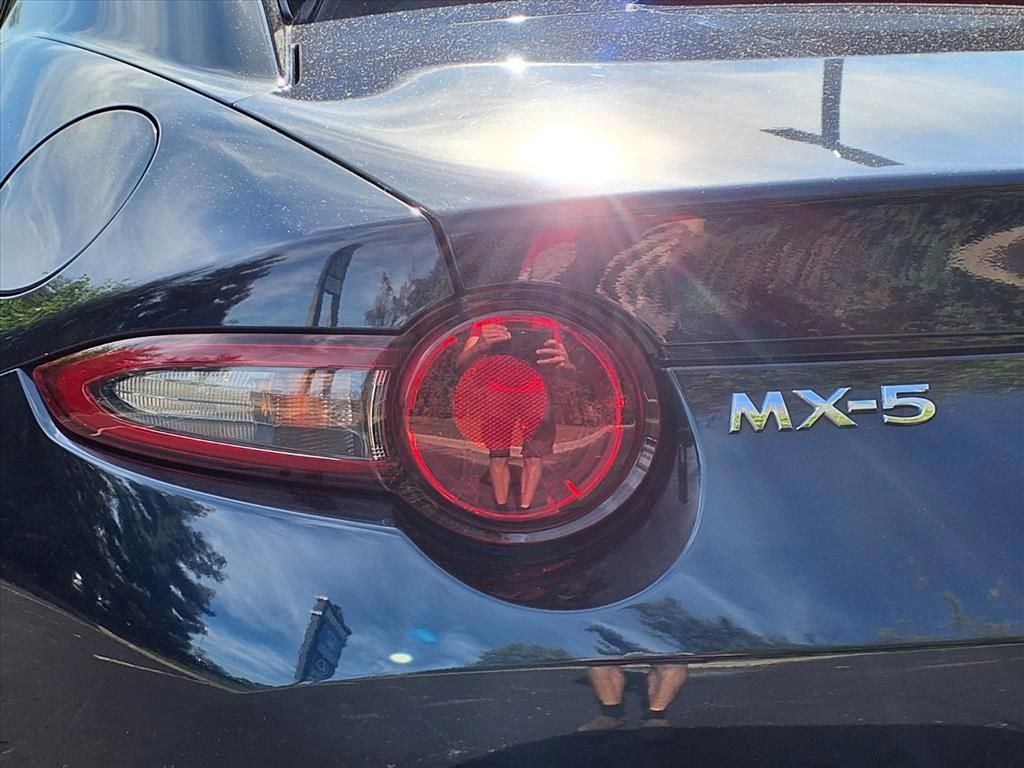 Used 2021 MAZDA MX-5 Miata RF Grand Touring image 24