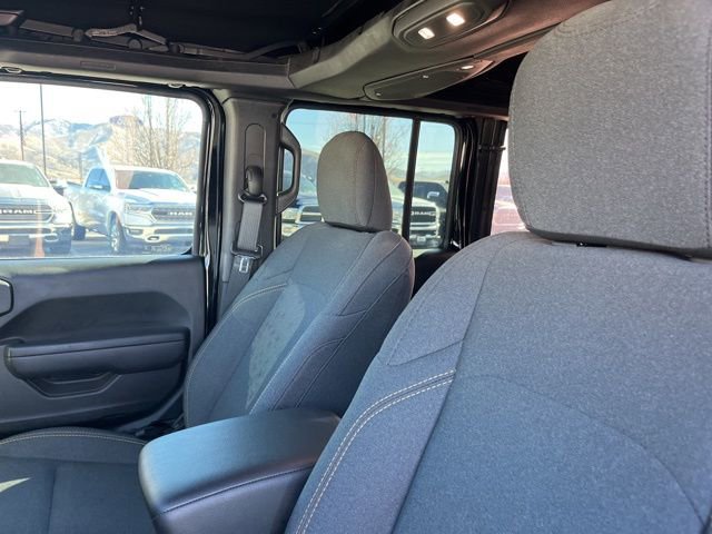 Used 2024 Jeep Wrangler Sport S image 12