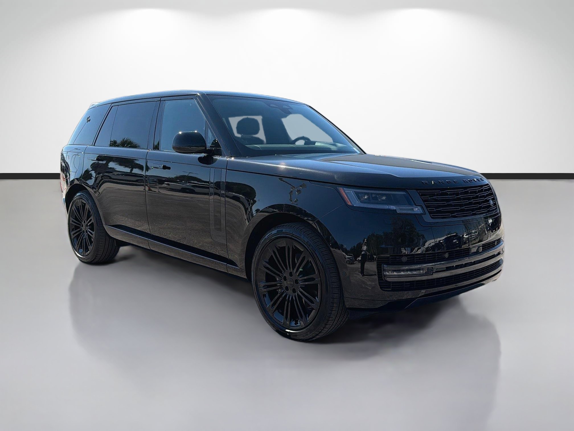 New 2026 Land Rover Range Rover Long Wheelbase SE AWD/4WD image 7