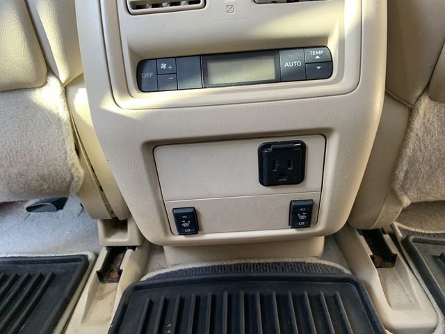 Used 2015 Nissan Pathfinder SL w/ SL Tech Package image 31