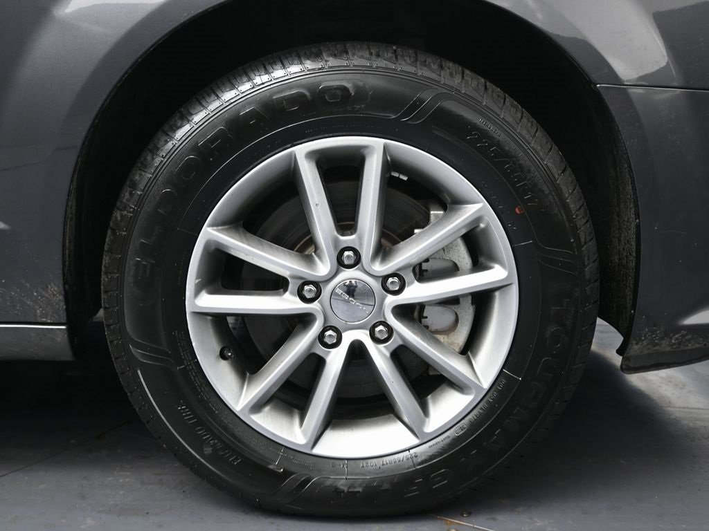 Used 2017 Dodge Grand Caravan SE image 14