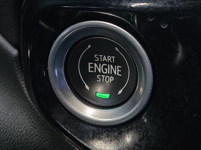 Used 2022 Chevrolet Silverado 1500 LTZ AWD/4WD image 23