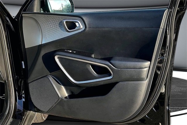 Used 2024 Kia Soul LX w/ Option Group 015 image 26