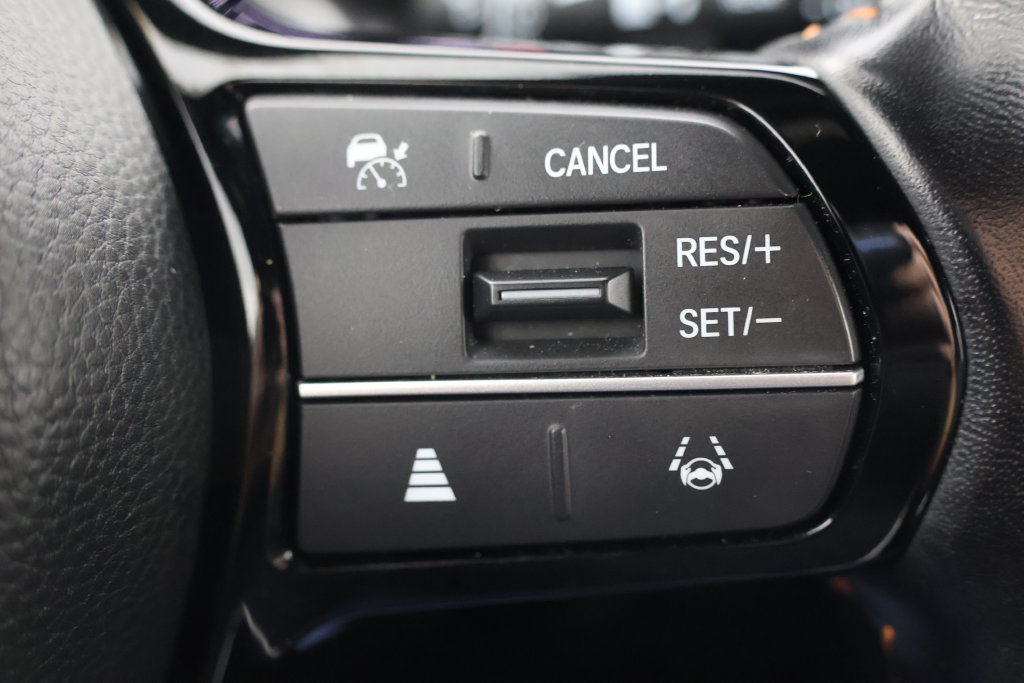 Certified 2025 Honda HR-V Sport image 12