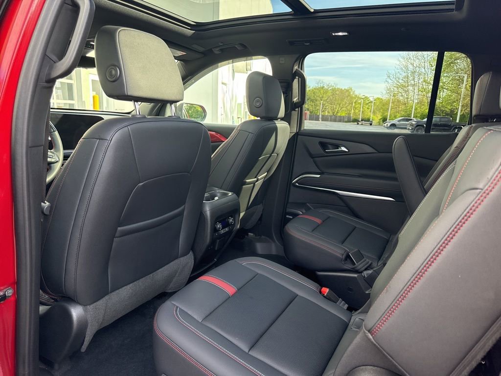 Used 2024 Chevrolet Traverse RS w/ LPO, Floor Liner Package AWD/4WD image 15