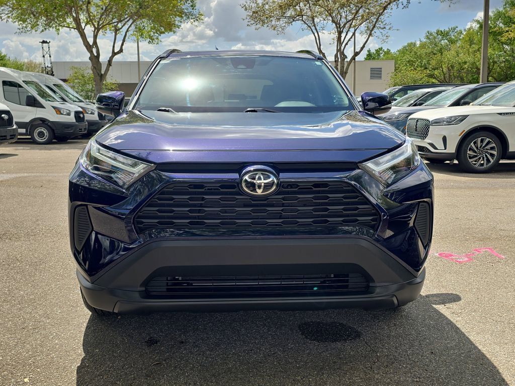 Used 2025 Toyota RAV4 XLE w/ Convenience Package image 2