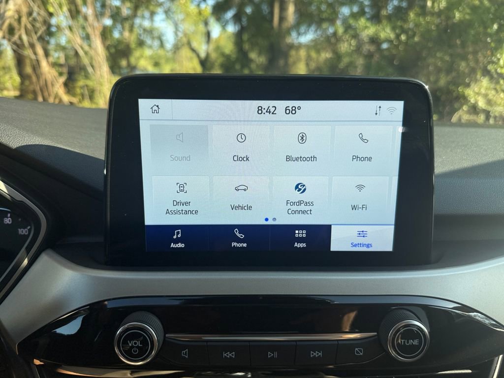 Used 2021 Ford Escape SEL image 17