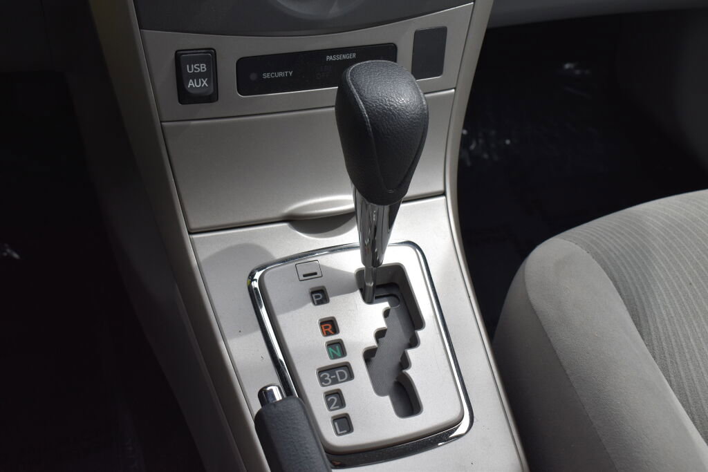 Used 2012 Toyota Corolla LE image 13