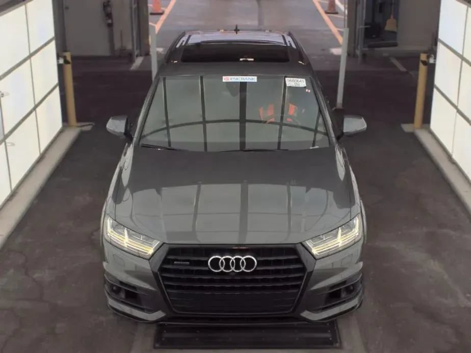 Used 2019 Audi Q7 3.0T Prestige w/ Prestige Package AWD/4WD image 3