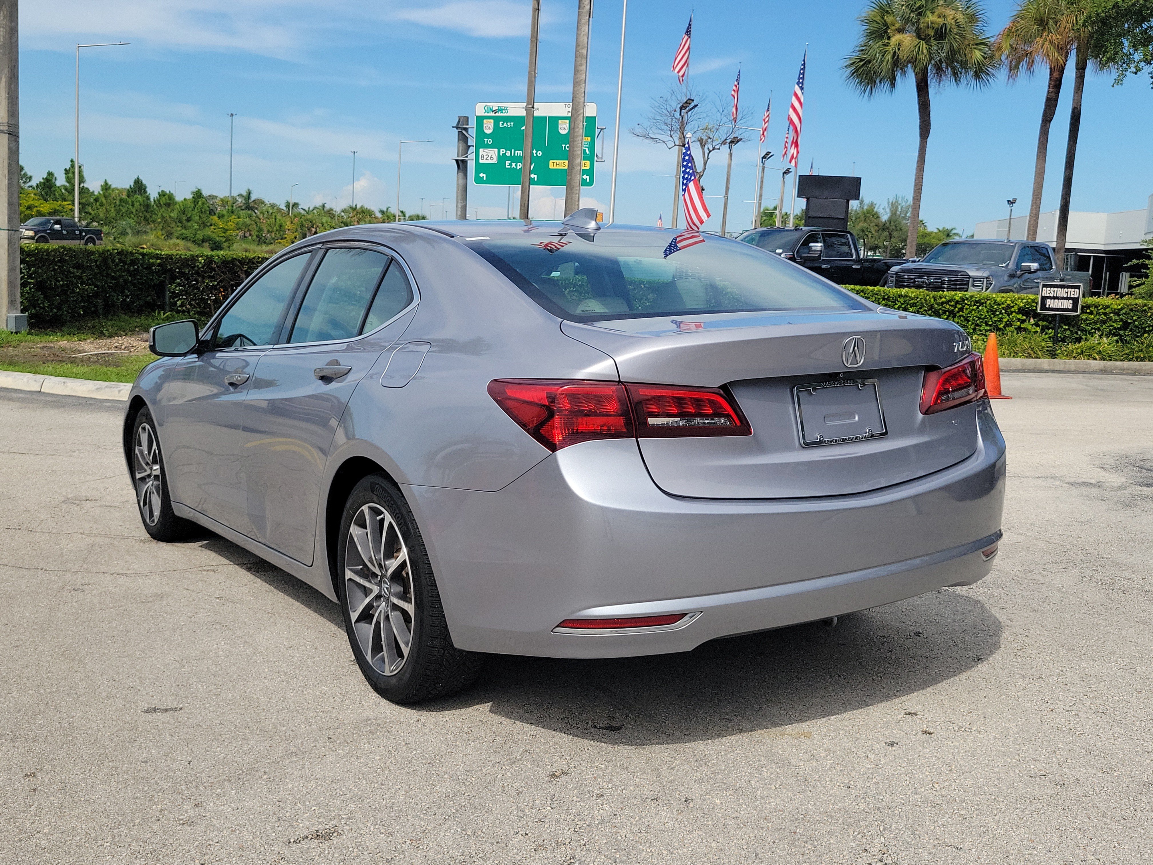 Used 2016 Acura TLX V6 FWD image 7