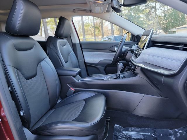 Certified 2022 Jeep Compass Latitude w/ Sun and Sound Group image 24