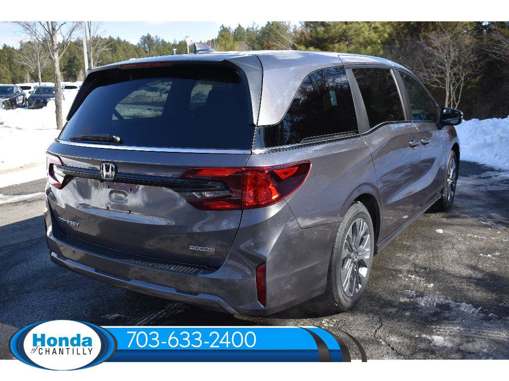 New 2026 Honda Odyssey Touring image 7