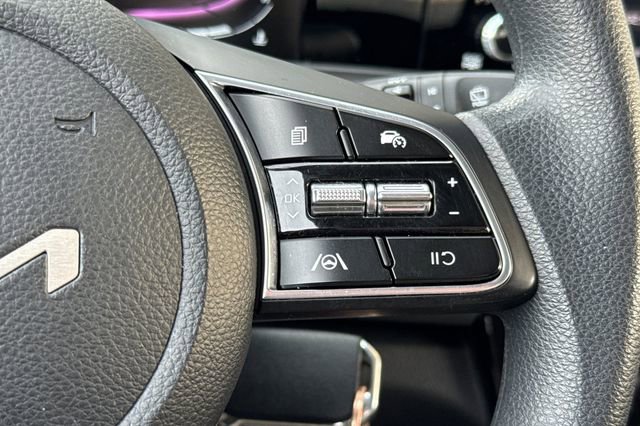 Certified 2024 Kia Seltos LX image 30