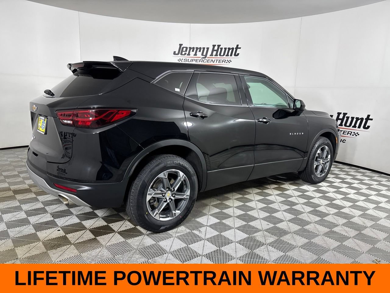 Used 2025 Chevrolet Blazer LT AWD/4WD image 6