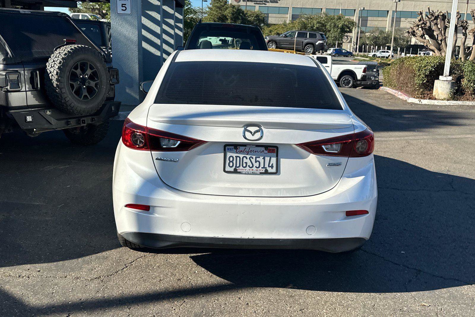 Used 2014 MAZDA MAZDA3 i Touring image 3